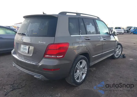 2015 Mercedes-Benz Glk 350 4Matic z USA, uszkodzony, nr VIN WDCGG8JB9FG435201